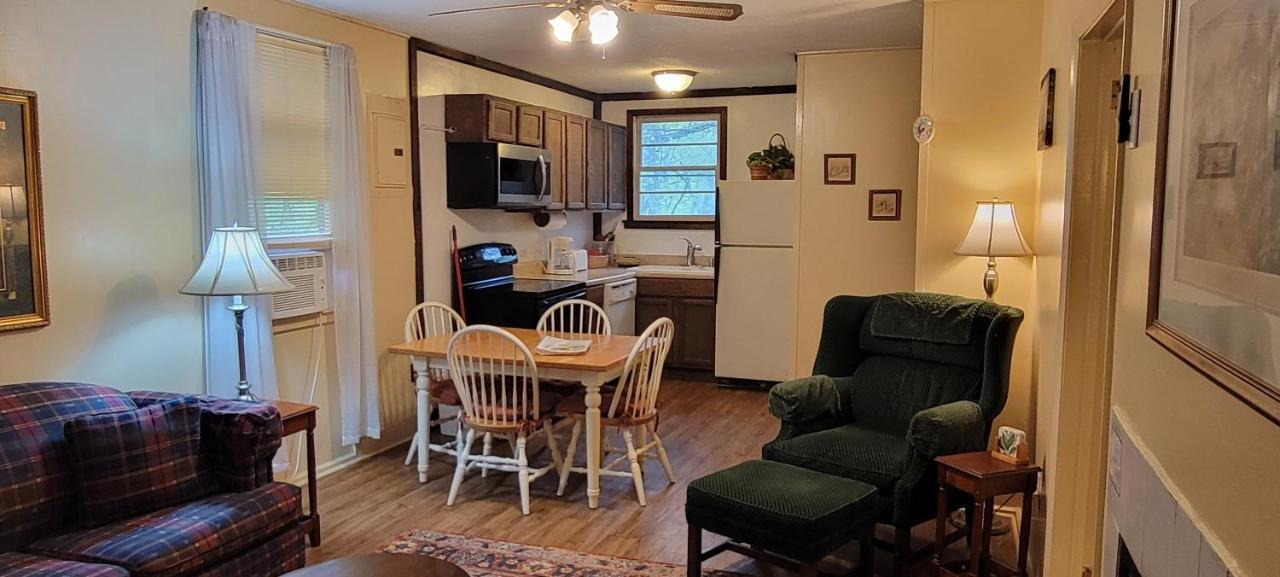 Cullowhee Arrowmont Stables & Cabins מראה חיצוני תמונה